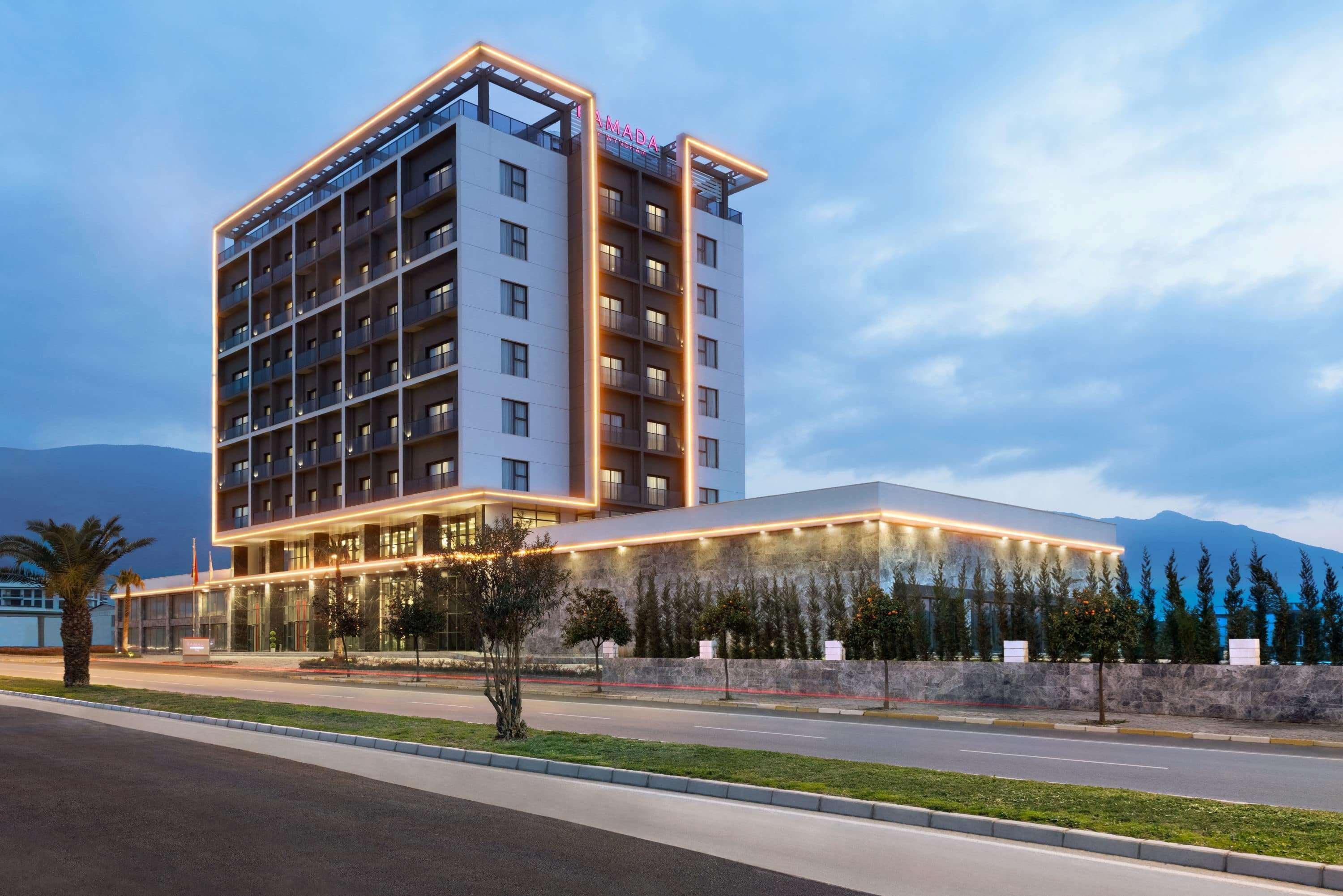 Ramada By Wyndham Tire Ξενοδοχείο Εξωτερικό φωτογραφία
